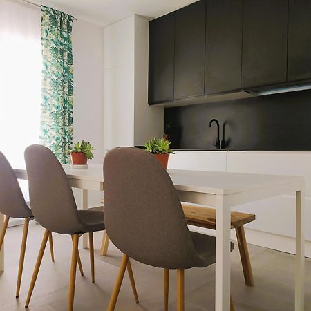 Apartamentos Munoz Fornell 2 Chiclana de la Frontera Exteriör bild